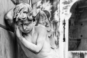 30 bereavement gift ideas pin image