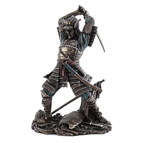 Bushido samurai statue