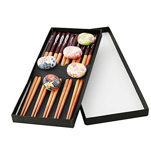 wood chopsticks with holders